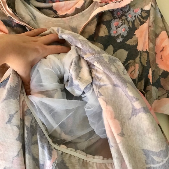 Vintage floral dress with matching belt - Picture 5 of 7